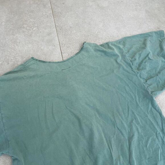 Vintage 90s Tasmanian Devil "Crossing the line" Baseball Jersey MLB Looney Toons - Picture 3 of 7